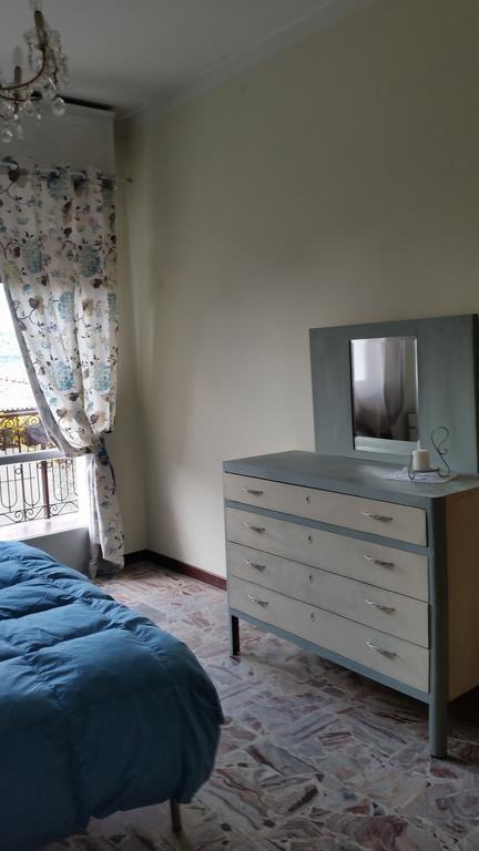 סלה מראזינו Apartment Iseo Lake חדר תמונה
